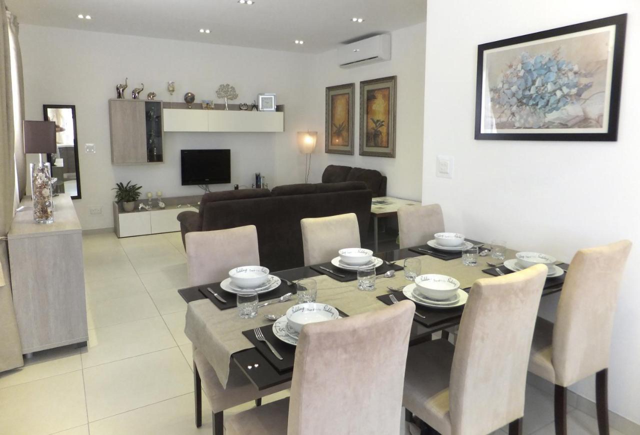 Cozy Rooms - Great Bus Connections - Free Parking Mosta Exterior foto